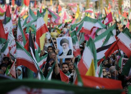 US Intel report says large-scale war ‘unlikely’ to topple Iran’s govt