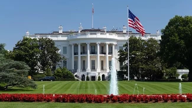 د سپینې ماڼۍ ویانده: ټرمپ غواړي له ایران سره د امریکا د جګړې لګښت عرب هېوادونه ورکړي