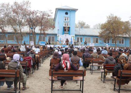 غزني کې سږ کال شاوخوا ۴۰ زره نوي زده‌کوونکي ښوونځیو ته جذبېږي