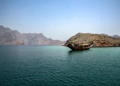 ایران: جاپاني بېړیو ته به له هرمز تنګي د تېرېدو اجازه ورکړل شي