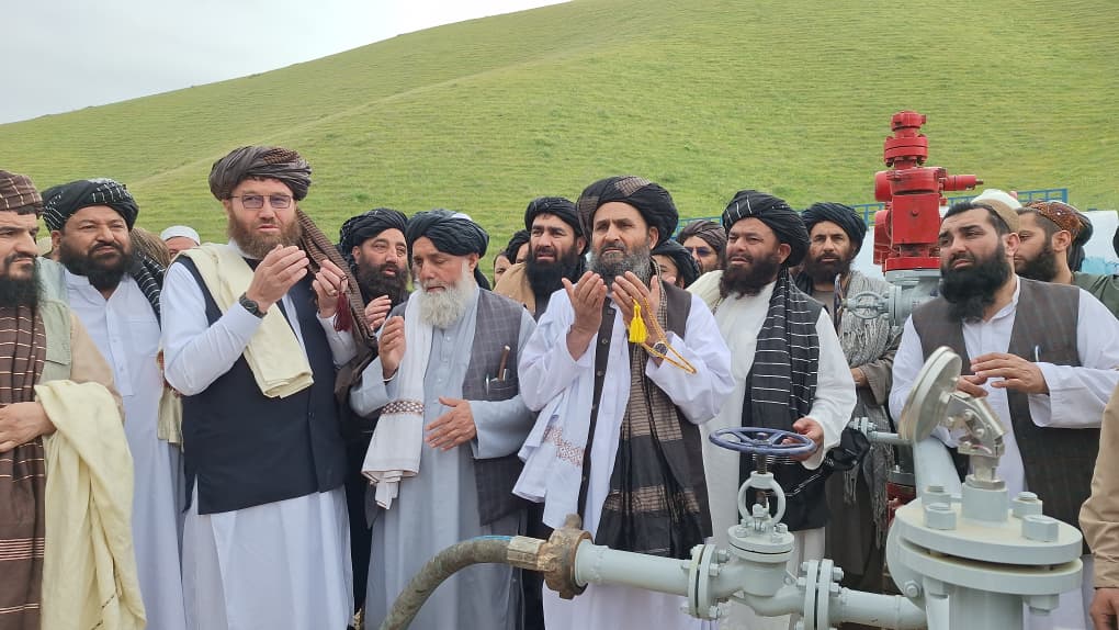 آغاز استخراج نفت از پنج حلقه چاه در جوزجان؛ تولید روزانه به ۵۰۰ مترمکعب رسید