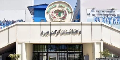 د افغانستان کرکټ بورډ: درې لوبغاړي په کورني کرکټ کې څلور میاشتې له لوبو منع شول