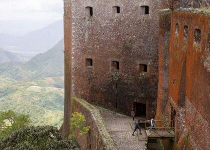 دست‌کم ۳۰ تن در اثر ازدحام در یک قلعۀ تاریخی در هایتی جان باختند