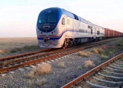 در یک ماه گذشته از مسیر خط آهن هرات – خواف بیش از ۱۰۰ هزار تُن انتقالات صورت گرفته‌است