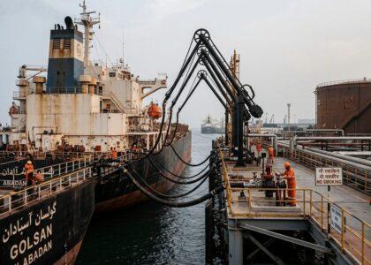 هند پس از هفت سال برای نخستین بار نفت ایران را خریداری کرد