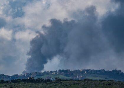 در حملات شب گذشتۀ اسرائیل در لبنان بیش از ۲۵۰ تن جان‌ باخته‌اند