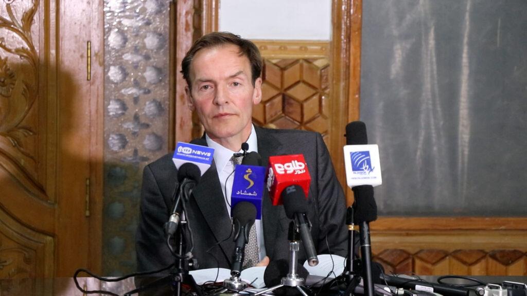 Afghanistan, Pakistan should return to dialogue, diplomacy: Lindsay