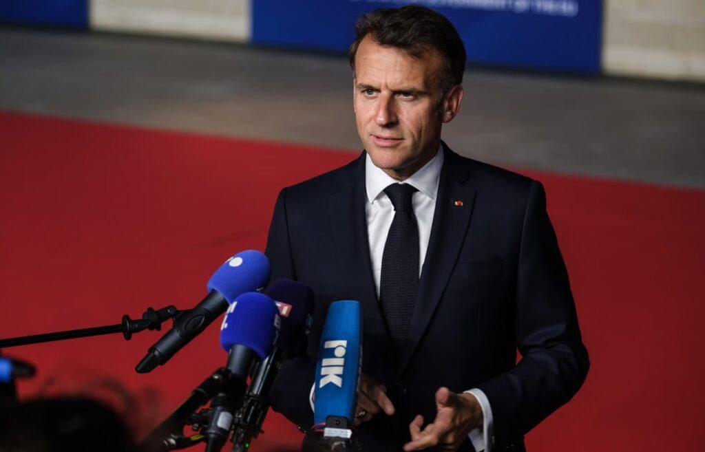 مکرون: اروپایی‌ها باید پا پیش بگذارند و از منافع خود دفاع کنند