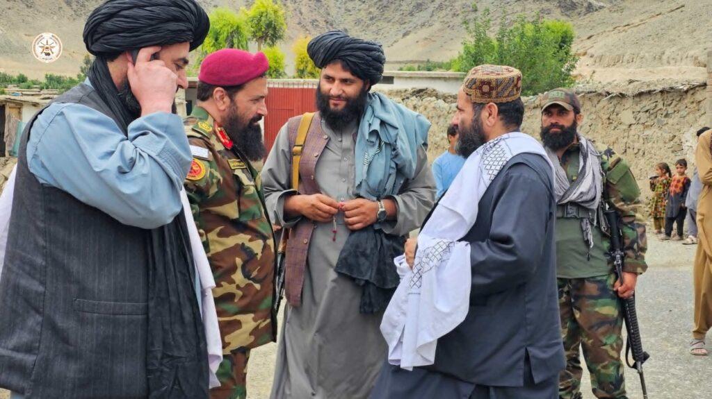 معاون لوی‌ درستیز افغانستان از پوسته‌های امتداد خط دیورند در کنر دیدار کرد