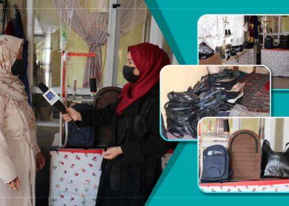 کارگاه کوچک بیک‌دوزی در کابل؛ تلاش زنی برای اشتغال و حمایت خانواده