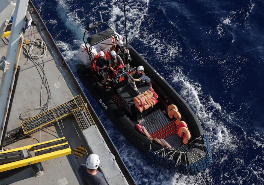 غرق‌شدن قایق مهاجرین در آب‌های مدیترانه؛ ۳۲ تن نجات یافته و ۷۱ تن دیگر ناپدیدند