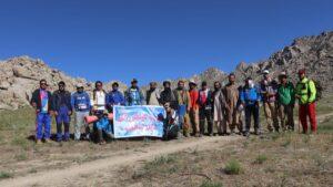 13 Ghazni mountaineers climb 3,000-metre peak