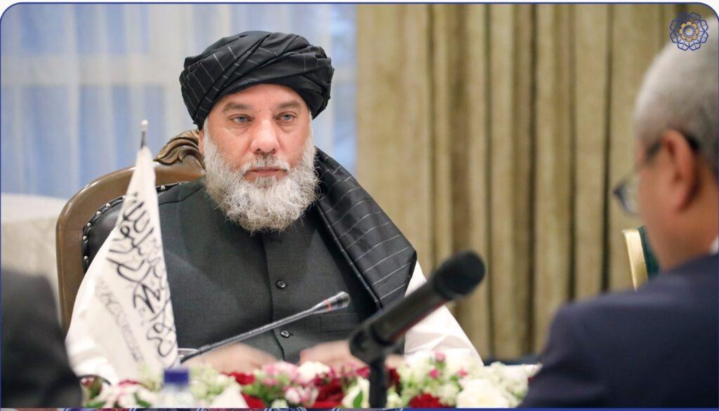 د سوداګرۍ وزیر له اوزبېکستاني پلاوي سره د اقتصادي او سوداګریزو اړیکو پر پراختیا غږېدلی