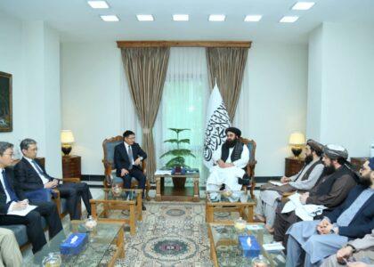 متقي او د چین استازي د ارومچي خبرو لپاره پر عملي اجنډا ټینګار وکړ