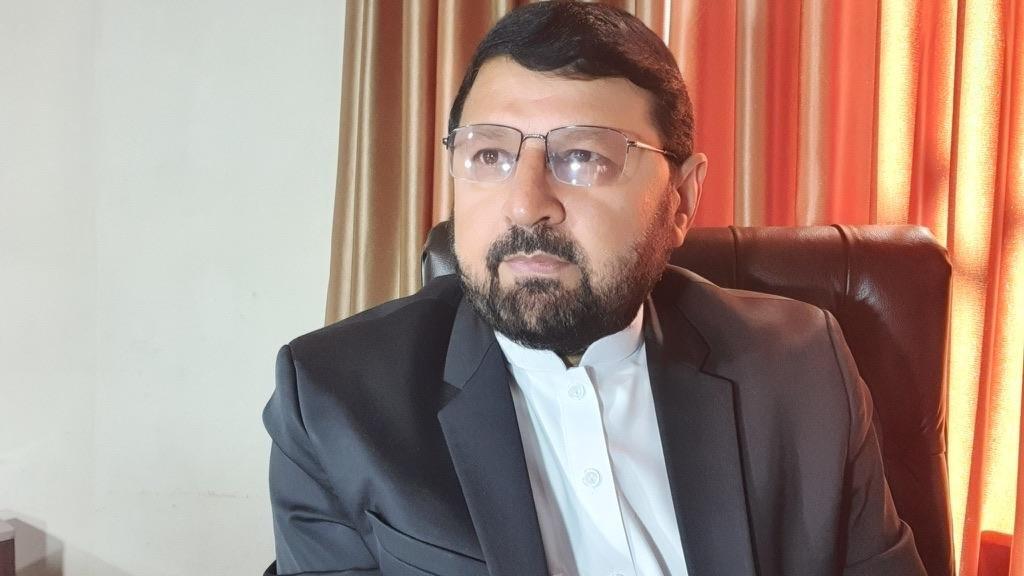 لعل: خلک دې د پاکستان له بریدونو شکایتونه ثبت کړي؛ غږ یې نړۍوالې محکمې ته رسول کېږي