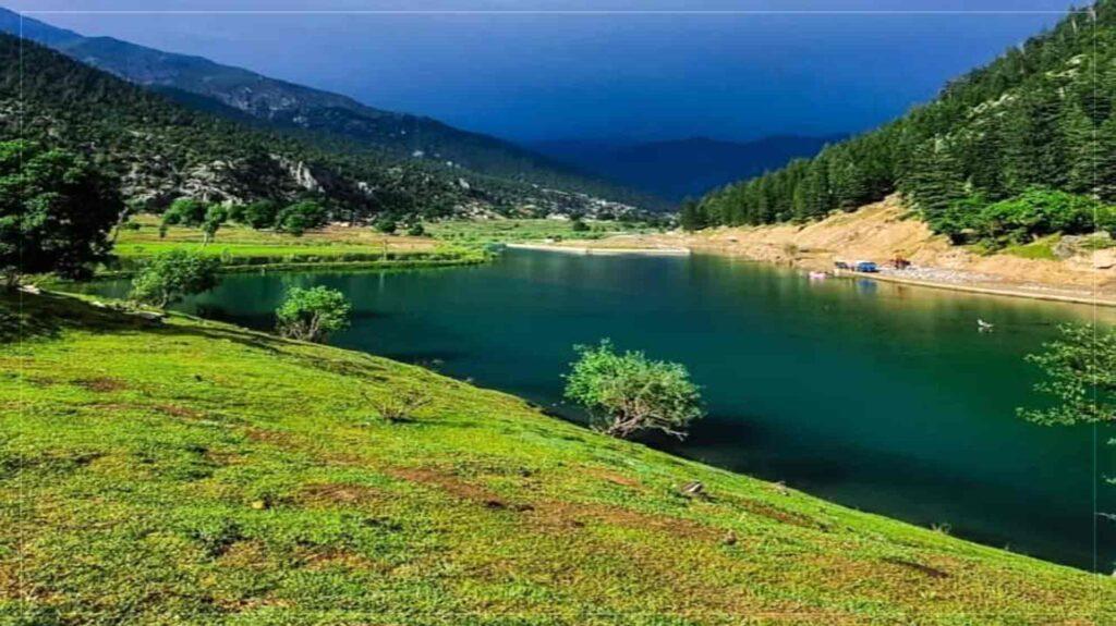 نورستان کې د څو سیلانیانو له خوا ډزو کې یوه کس ژوند له لاسه ورکړی