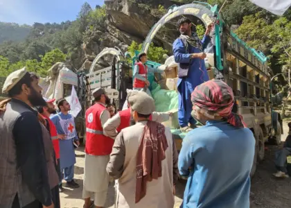 کمک‌رسانی صلیب سرخ به ۱۷ هزار خانوادۀ آسیب‌دیده در نورستان