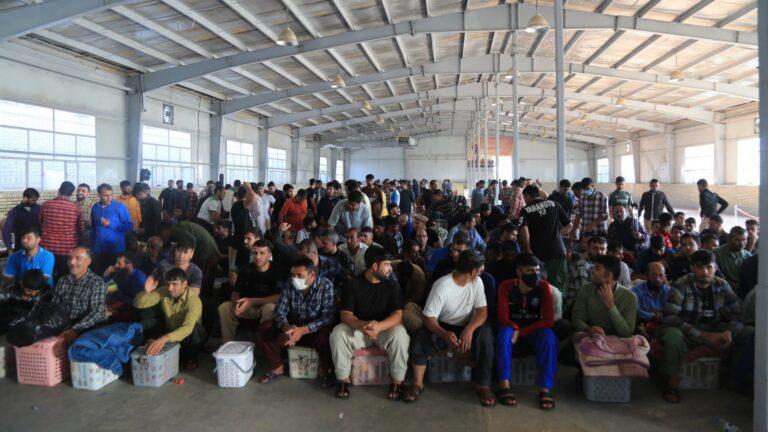 Over 400 Afghan prisoners transferred from Iran to Afghanistan