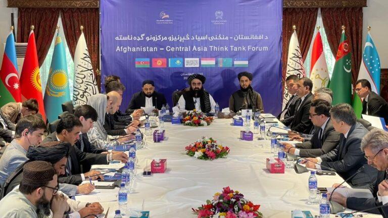 نشست مراکز مطالعاتی منطقه در کابل؛ متقی بر روایت‌سازی بومی و همکاری تحقیقاتی تأکید کرد