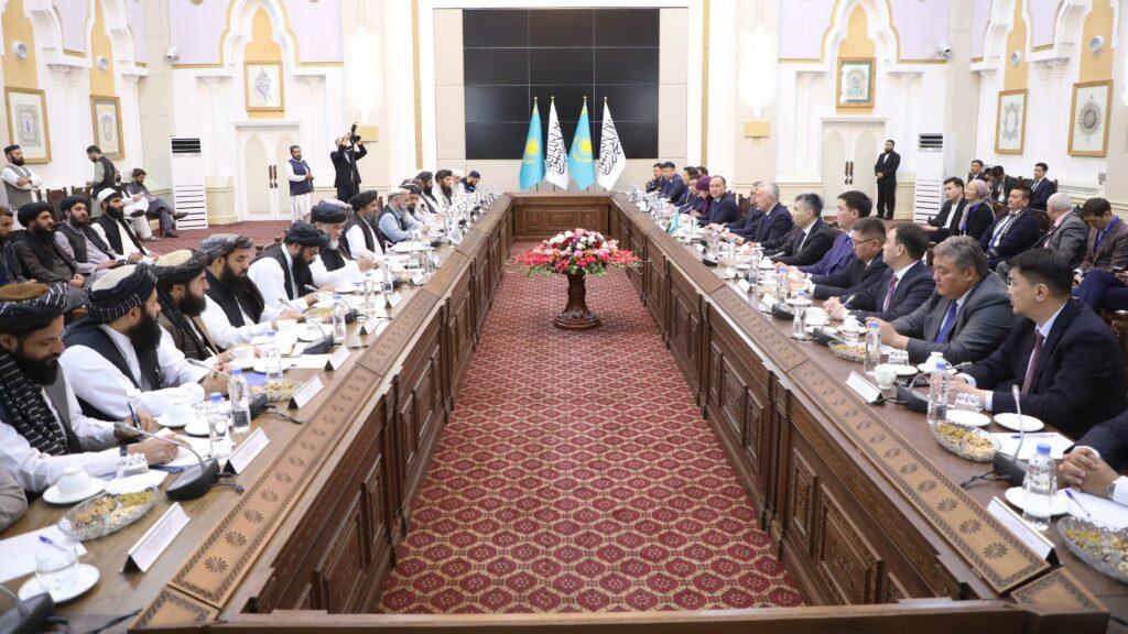 قزاقستان برای همکاری در بخش‌های معادن، تجارت و راه‌آهن در افغانستان اعلام آمادگی کرد