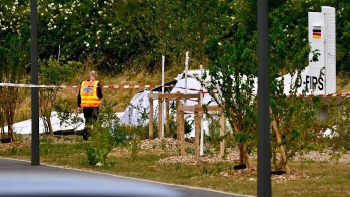 11 killed after civilian plane crashes in France