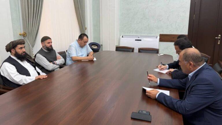 افغانستان و اوزبیکستان در مورد آغاز مطالعات امکان‌سنجی‌ پروژۀ افغان – ترانس گفت‌وگو کردند