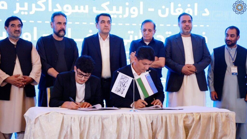 د افغانستان او اوزبیکستان خصوصي سکټورونو د ۲۰۰ میلیون ډالرو په ارزښت تفاهم‌لیکونه لاسلیک کړل