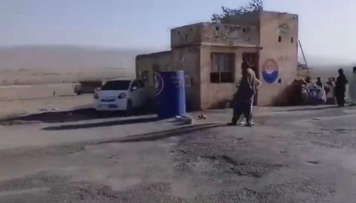 بلوچستان کې پر یوه امنیتي پوسته برید؛ نهه پولیس وژل شوي او پنځه نور وسله‌والو له ځان سره بیولي