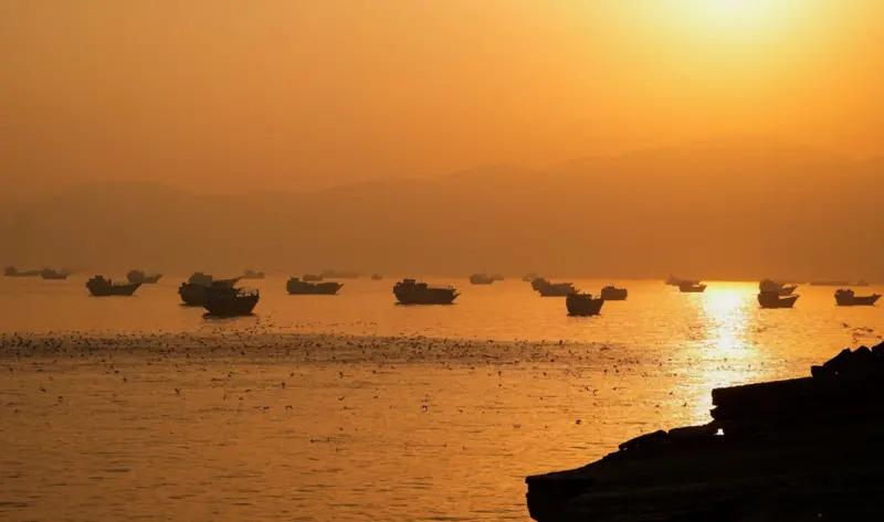 US, Iran report fresh attacks on each other