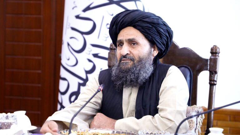 د تدارکاتو کمېسیون د ۱.۳ میلیارد افغانیو په ارزښت ۱۳ پروژې منظورې کړې