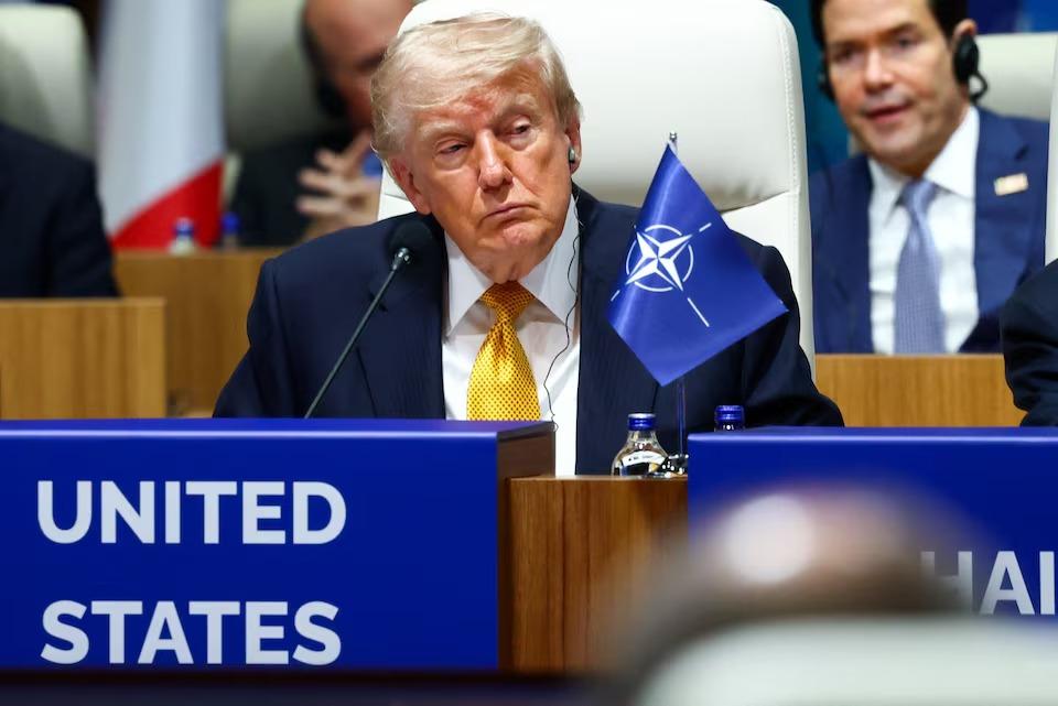 ترمپ دستور توقف تجارت امریکا با اسپانیا را صادر کرد