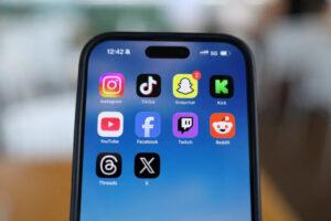 UK proposes overnight social media curfew for teenagers