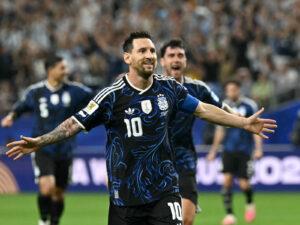 Argentina sinks England 2-1 to reach World Cup final