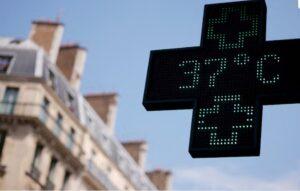 Europe heatwave leaves 3,700 dead in France, Belgium, Netherlands