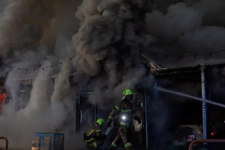Russian missile strike hits Kyiv as Ukraine targets sites in Russia