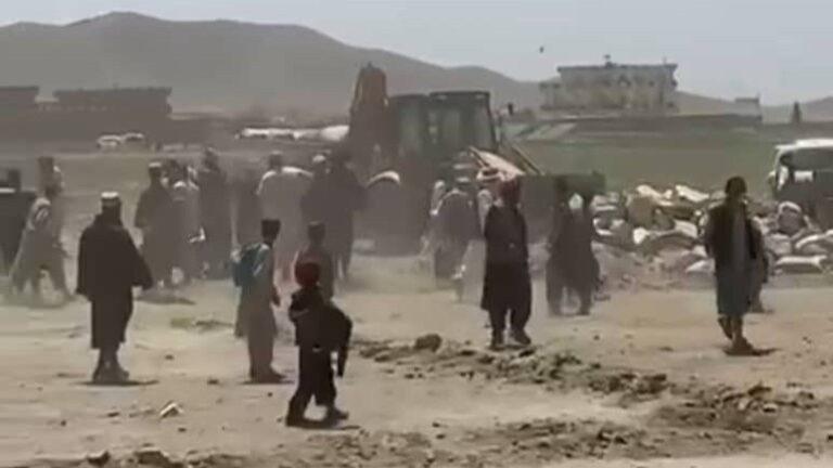 غزني کې د ځمکې د ملکیت پر سر شخړه؛ یوه لوډر‌چلوونکي ژوند له لاسه ورکړی