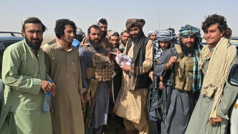 د هلمند په بنادر دښته کې د یوې کورنۍ ورک شوي څلور غړي وموندل شول