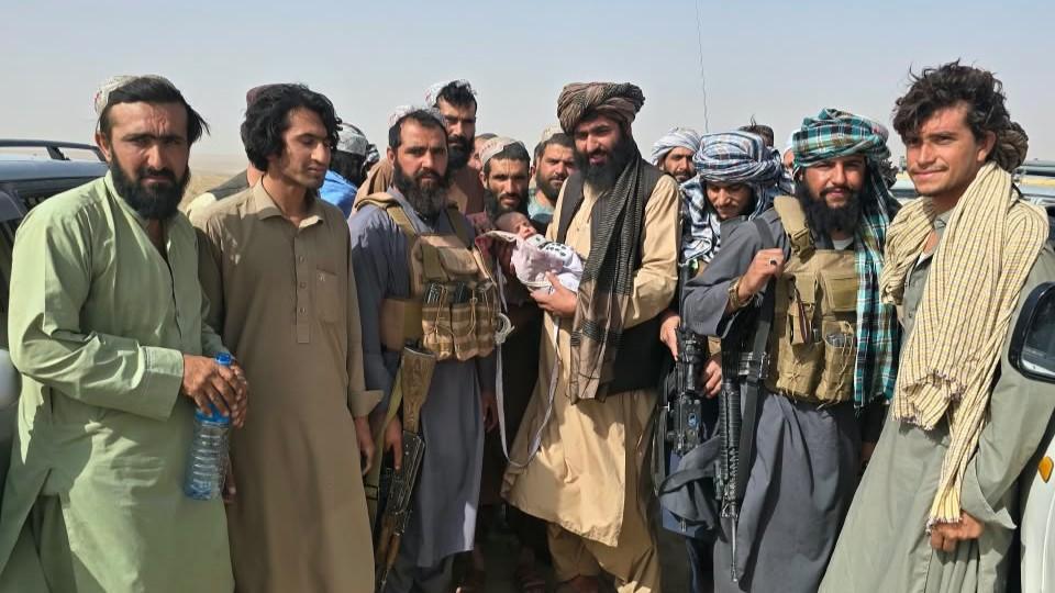 د هلمند په بنادر دښته کې د یوې کورنۍ ورک شوي څلور غړي وموندل شول