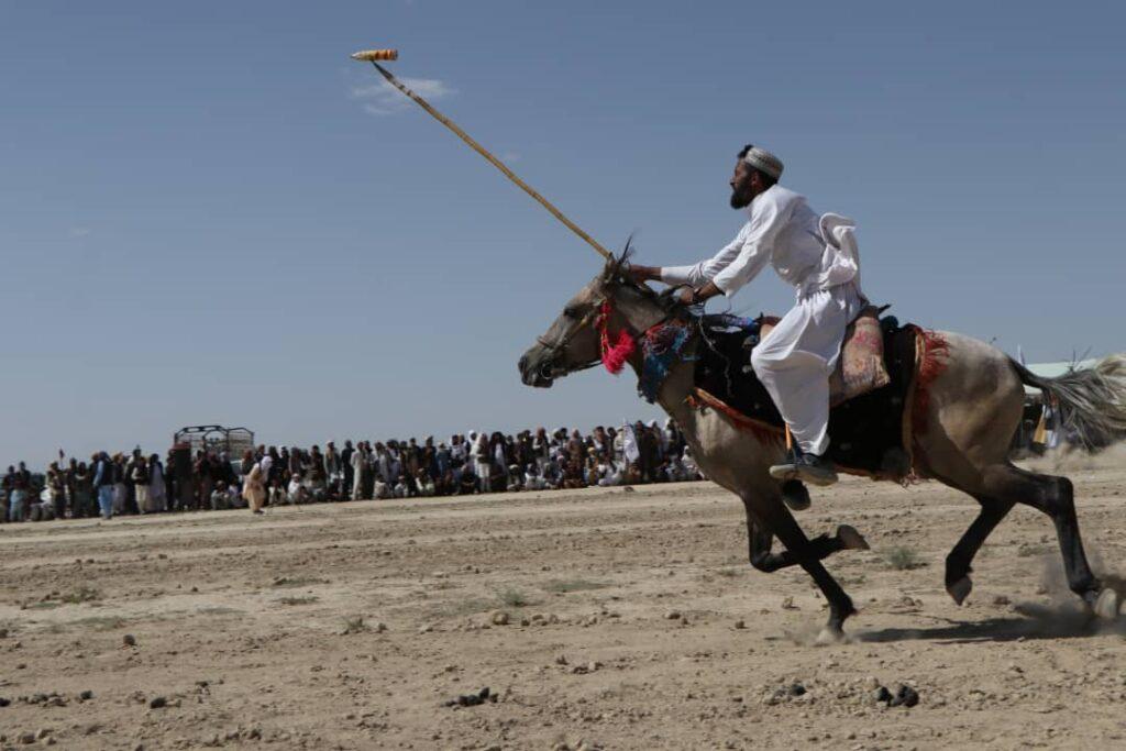غزني کې د شپږو ولایتونو ترمنځ د نیزه‌وهنې درې‌ورځنۍ سیالۍ پیل شوې