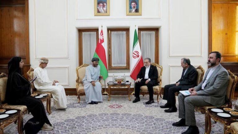 ایران و عمان دربارۀ ایجاد دهلیز موقت دریایی در تنگۀ هرمز گفت‌وگو کردند