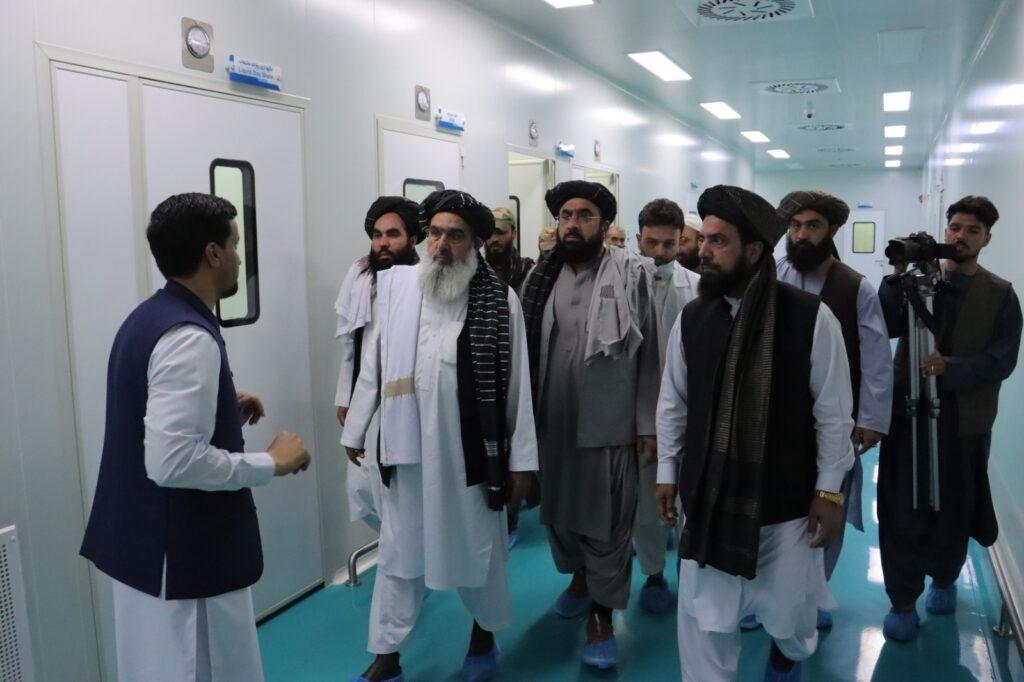 هرات کې د ۳۰ میلیون ډالرو په پانګونه د درملو جوړولو یوه فابریکه پرانیستل شوه