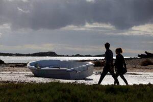 17 migrants die after boat sinks in Mediterranean