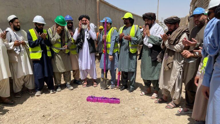 کندهار ښار کې د ۲۵۰ میلیون افغانیو په لګښت د ۴۰ رغنيزو پروژو چارې پیل شوې