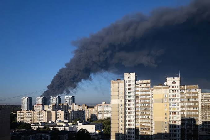 37 killed, hundreds evacuated in Russian strike on Kyiv depot