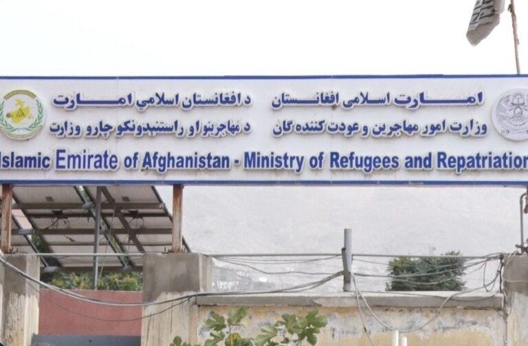 توزیع ۱۷۰ میلیون افغانی کمک‌های بشردوستانه برای عودت‌کننده‌گان و بیجاشده‌گان طی یک ماه