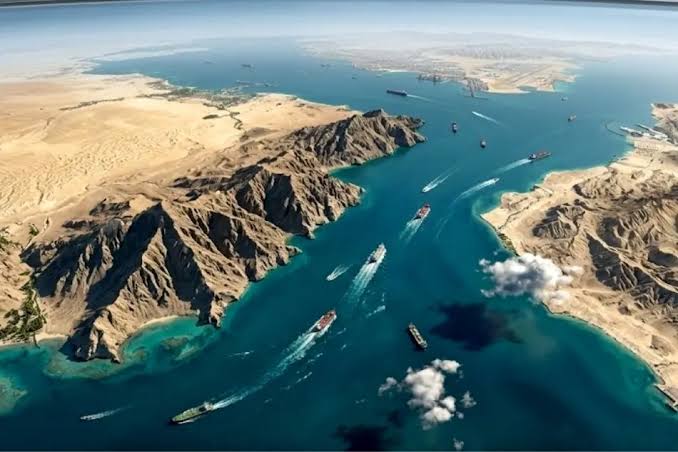 ایران مسیر جدید کشتیرانی در تنگۀ هرمز اعلام می‌کند