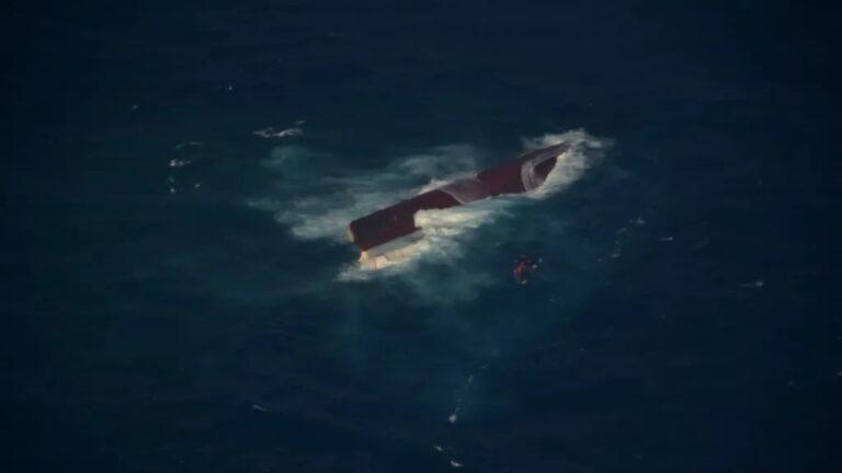 6 dead, 130 missing after Indonesian ferry capsizes