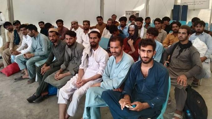 389 Afghan refugees released from Pakistani jails, return home