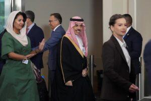 د سعودي د بهرنیو چارو وزیر له خپل امریکايي سیال سره د خبرو لپاره واشنګټن ته تللی