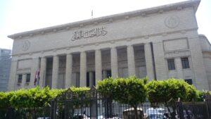 محکمۀ مصر یک مجری تلویزیونی و ۱۱ تن دیگر را به اعدام محکوم کرد
